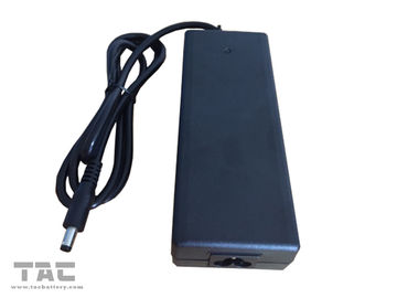 स्मार्ट ली बैटरी किट के लिए लगातार वर्तमान पोर्टेबल बैटरी चार्जर्स 180-240V